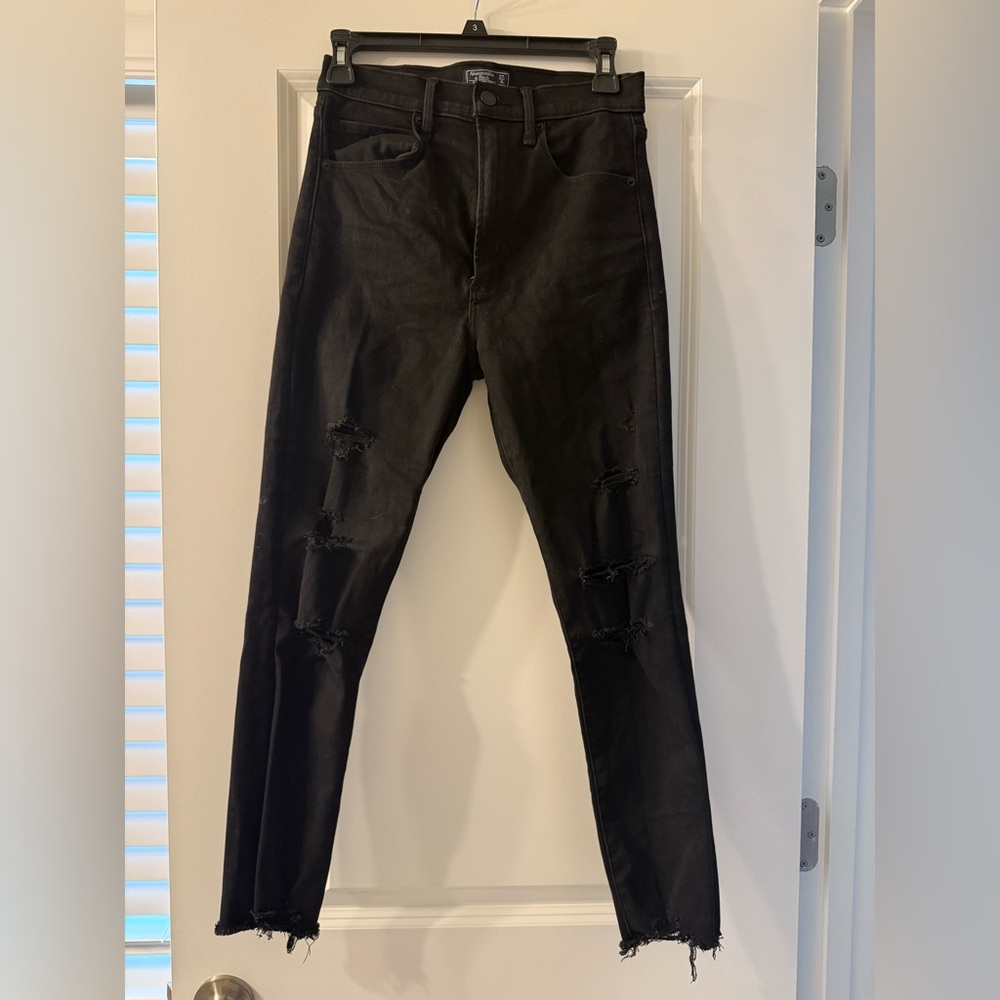 Abercrombie - high rise black skinny jeans